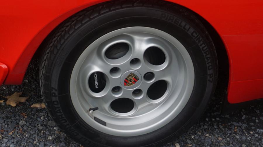 Колеса Porsche 944 Turbo 1986 года  (фото 69 из 149)